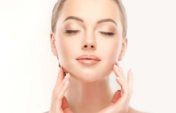 New York NY Plastic Surgeon for Chins